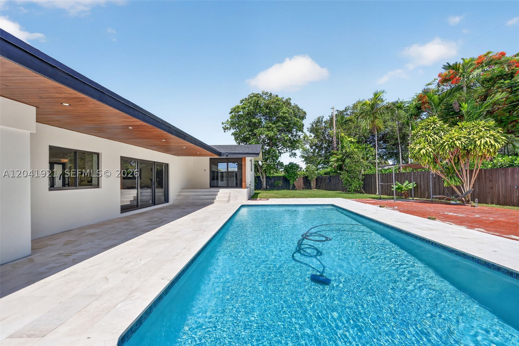 8430 SW 88th St Miami, FL 33156