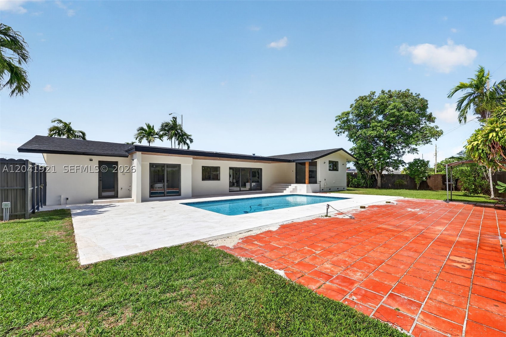 8430 SW 88th St Miami, FL 33156