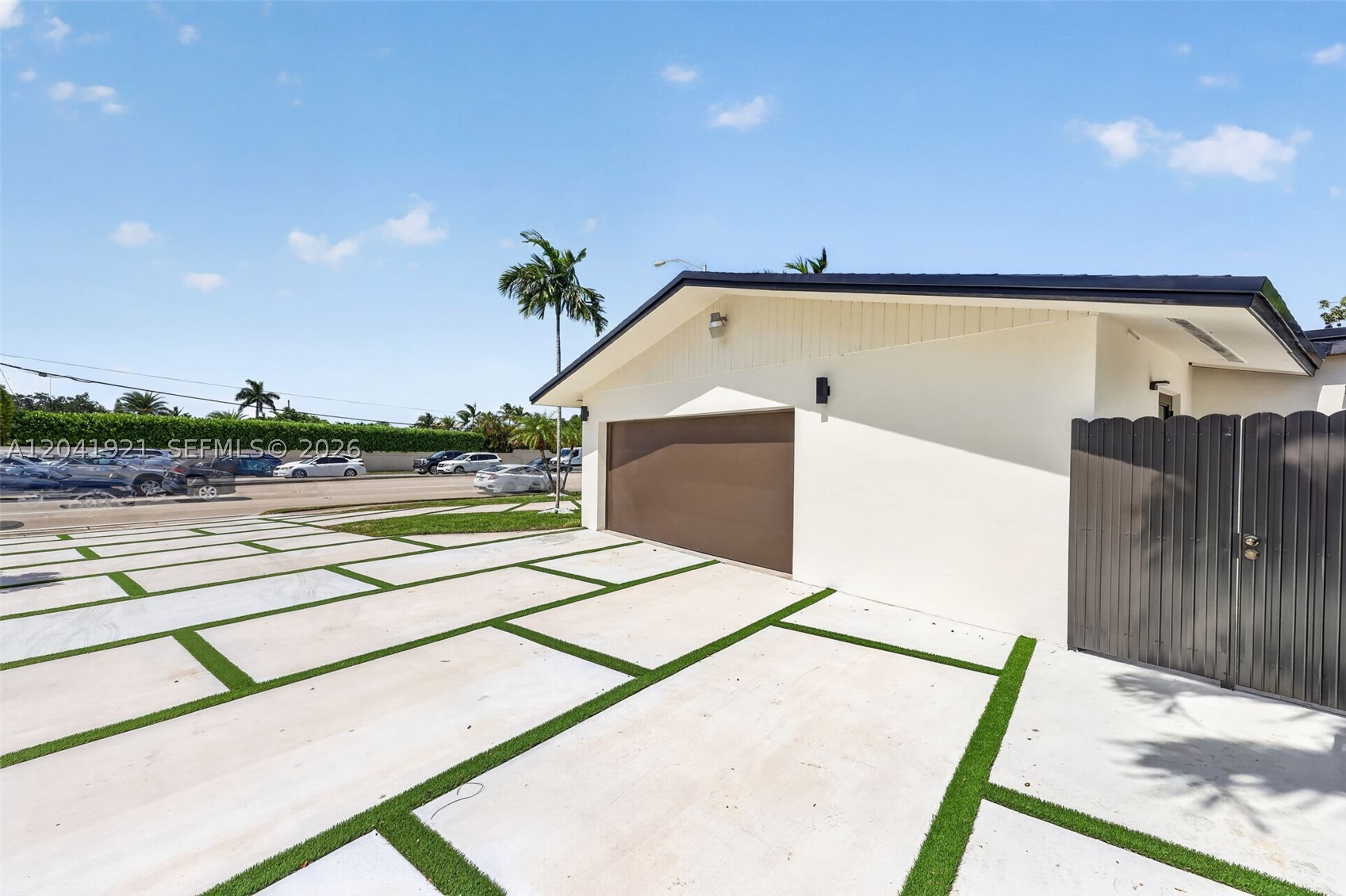 8430 SW 88th St Miami, FL 33156