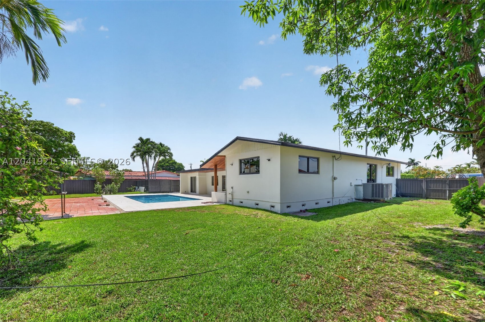8430 SW 88th St Miami, FL 33156