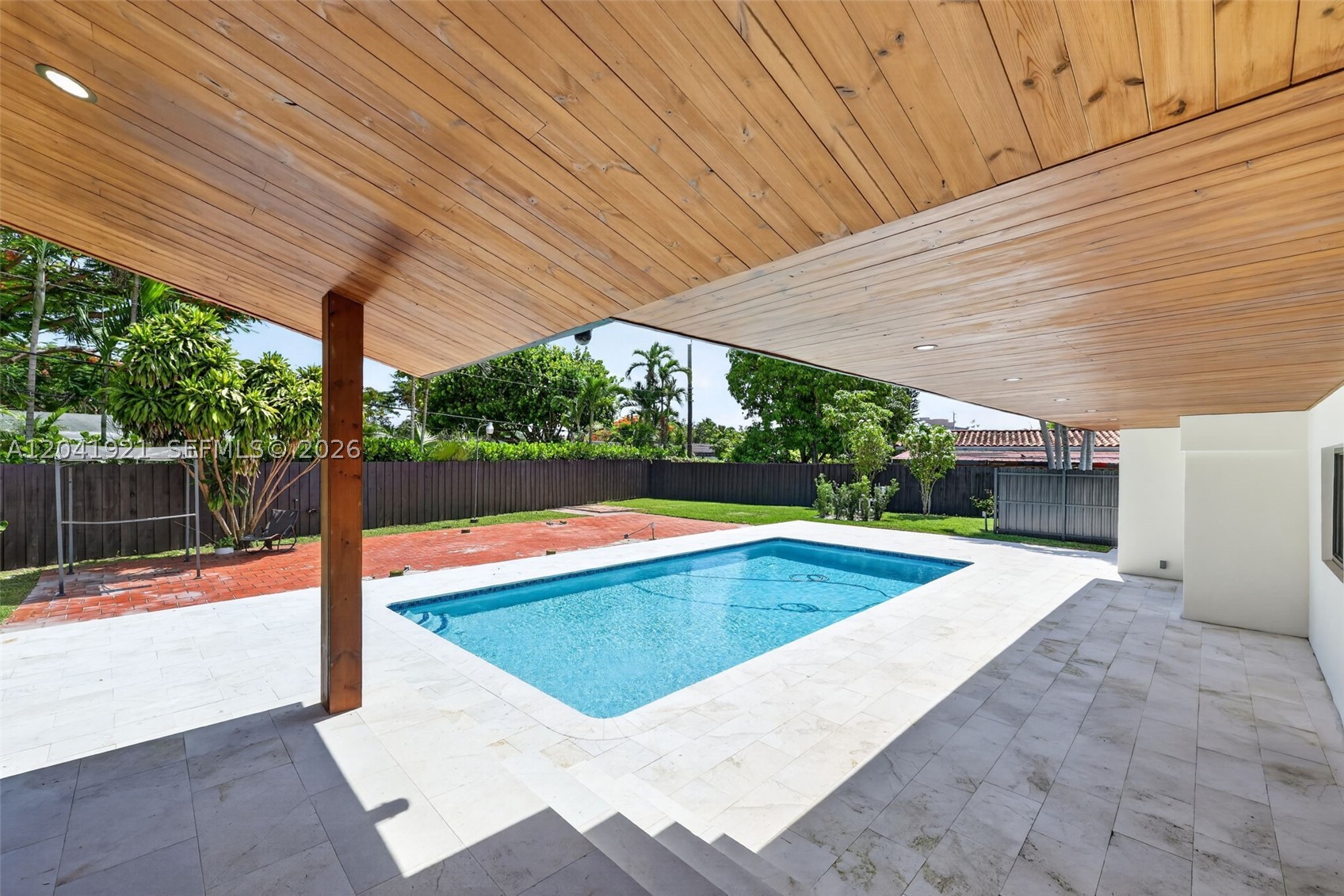 8430 SW 88th St Miami, FL 33156