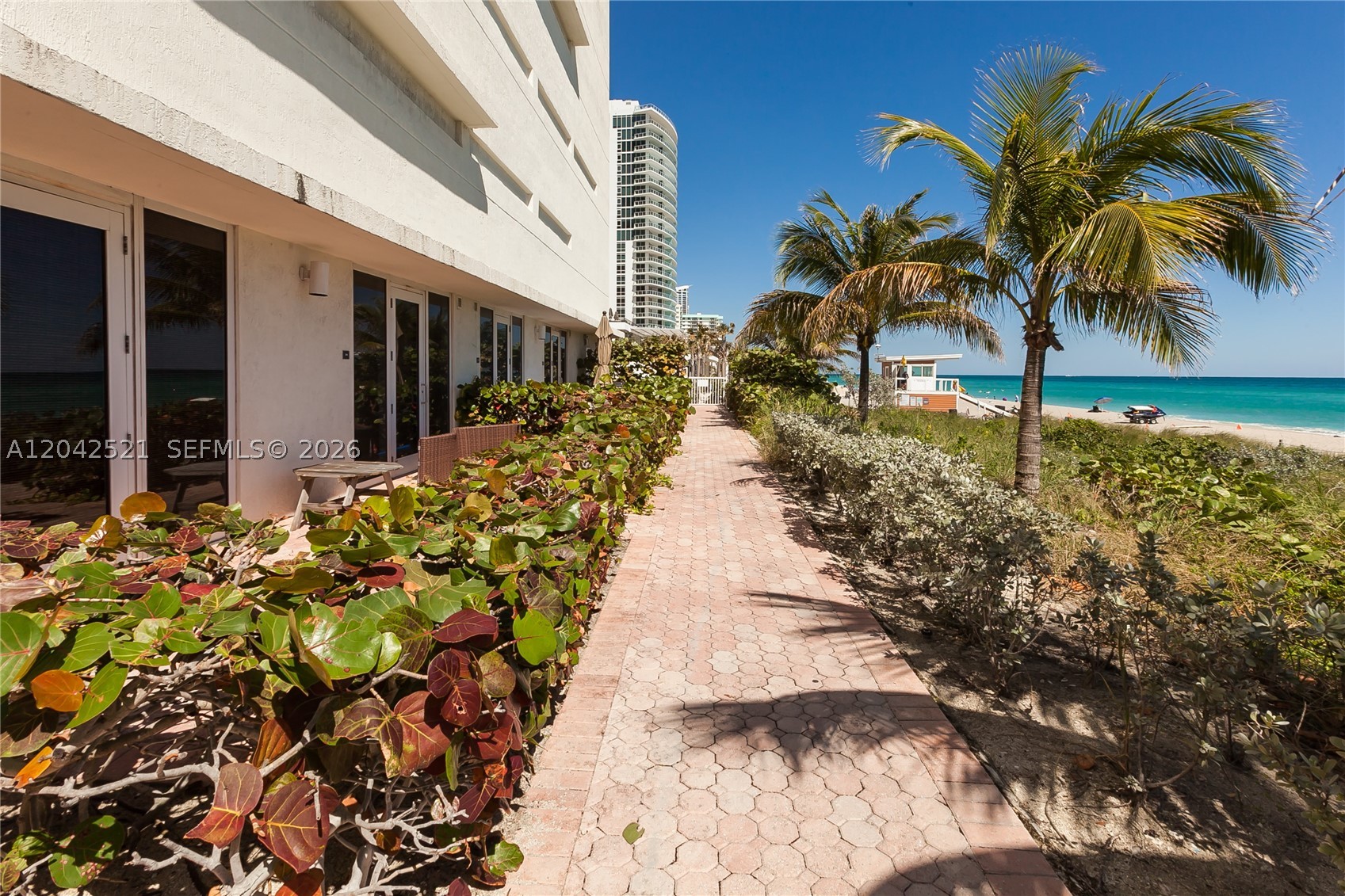 image Beach Club 328