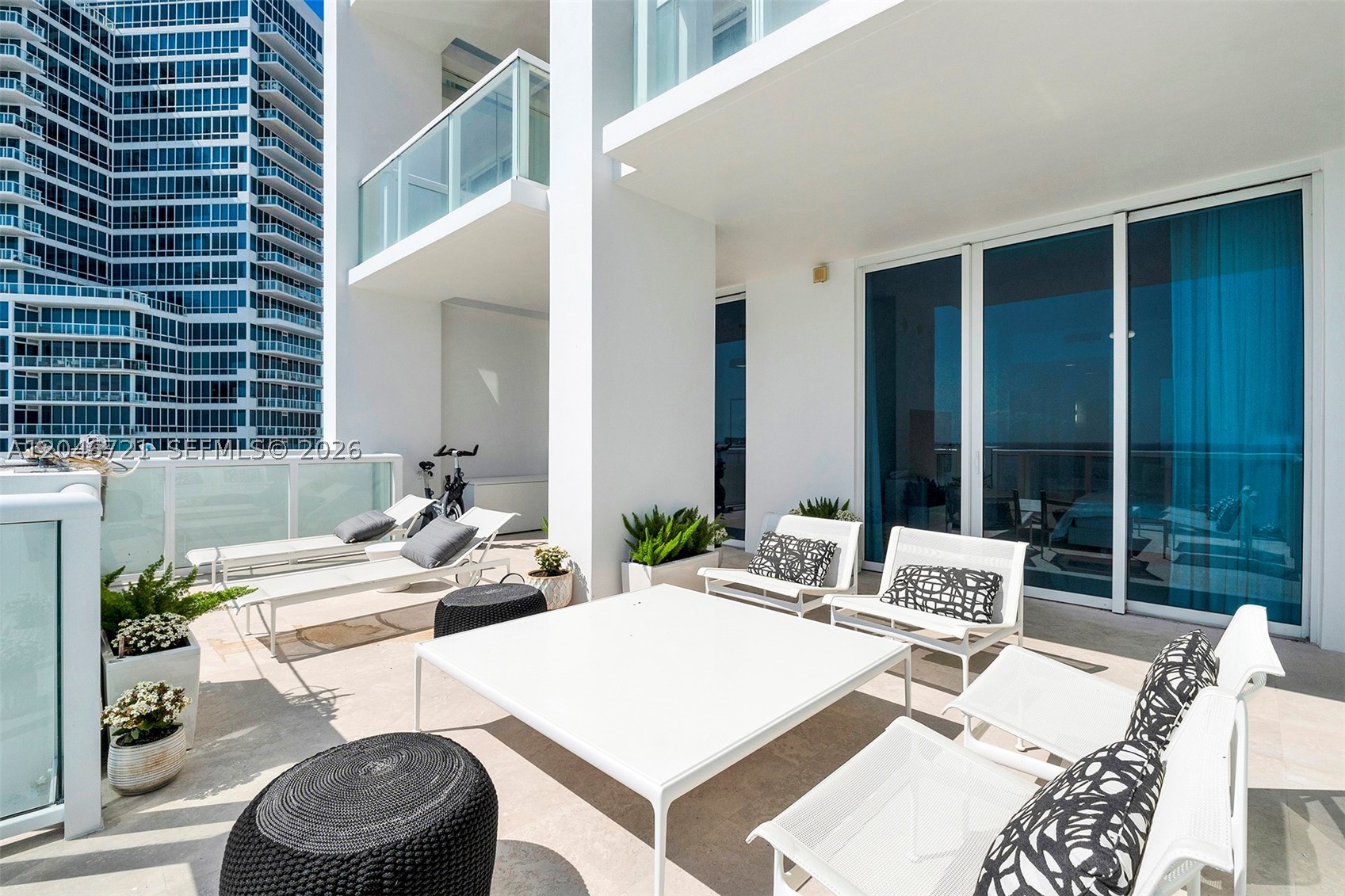 image Continuum South Beach North Tower9