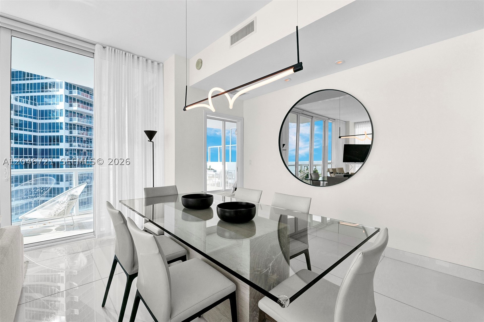 image Continuum South Beach North Tower15