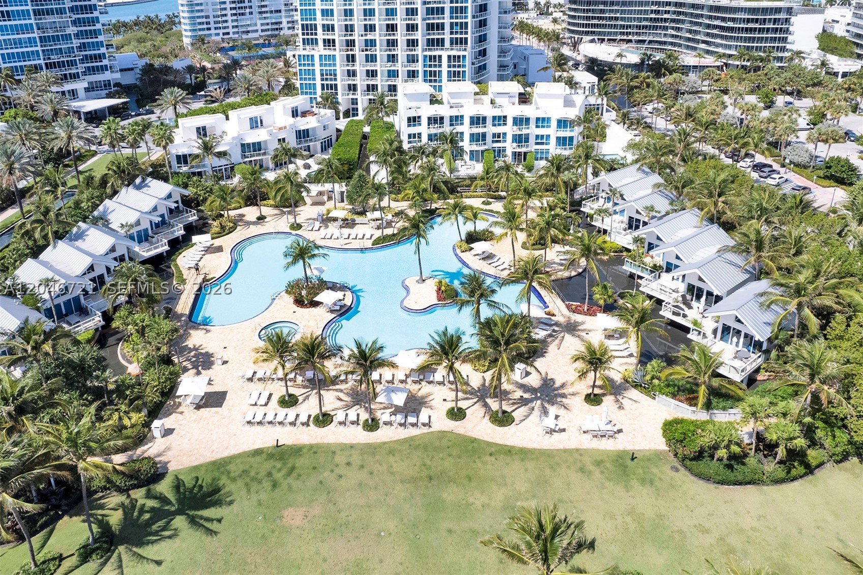 image Continuum South Beach North Tower40