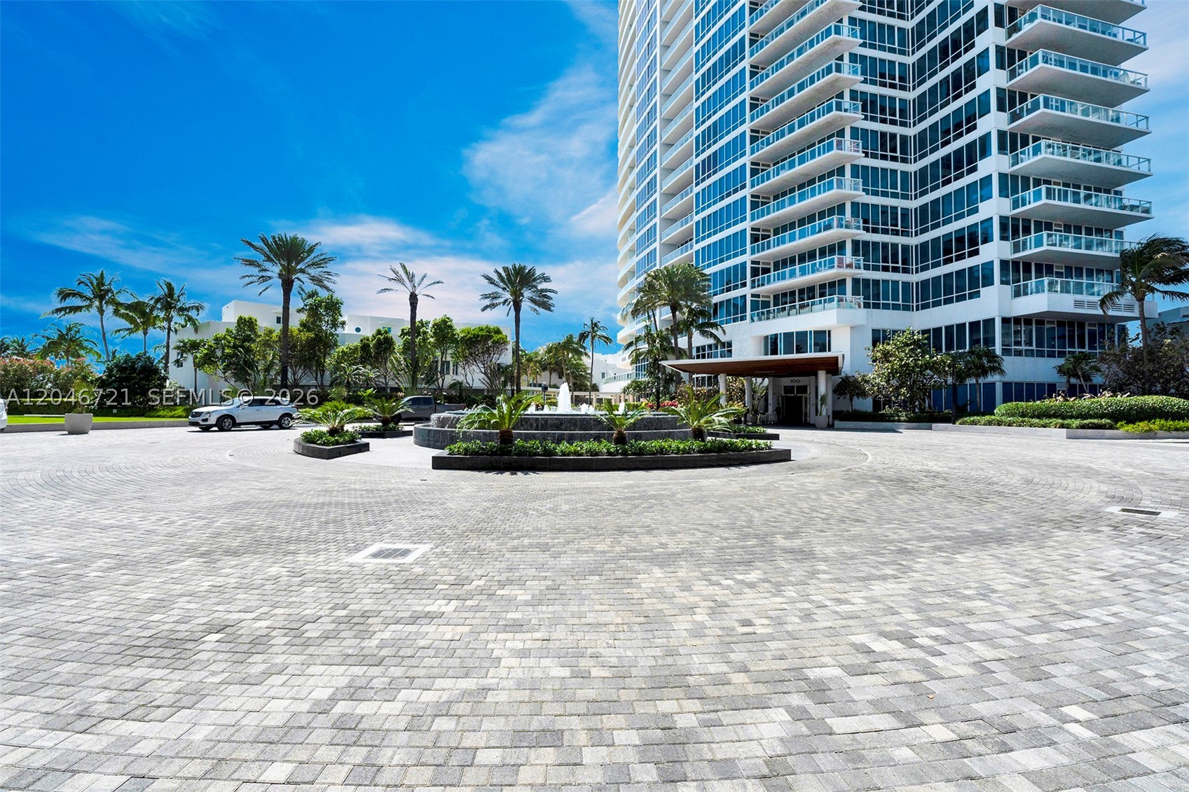 image Continuum South Beach North Tower4