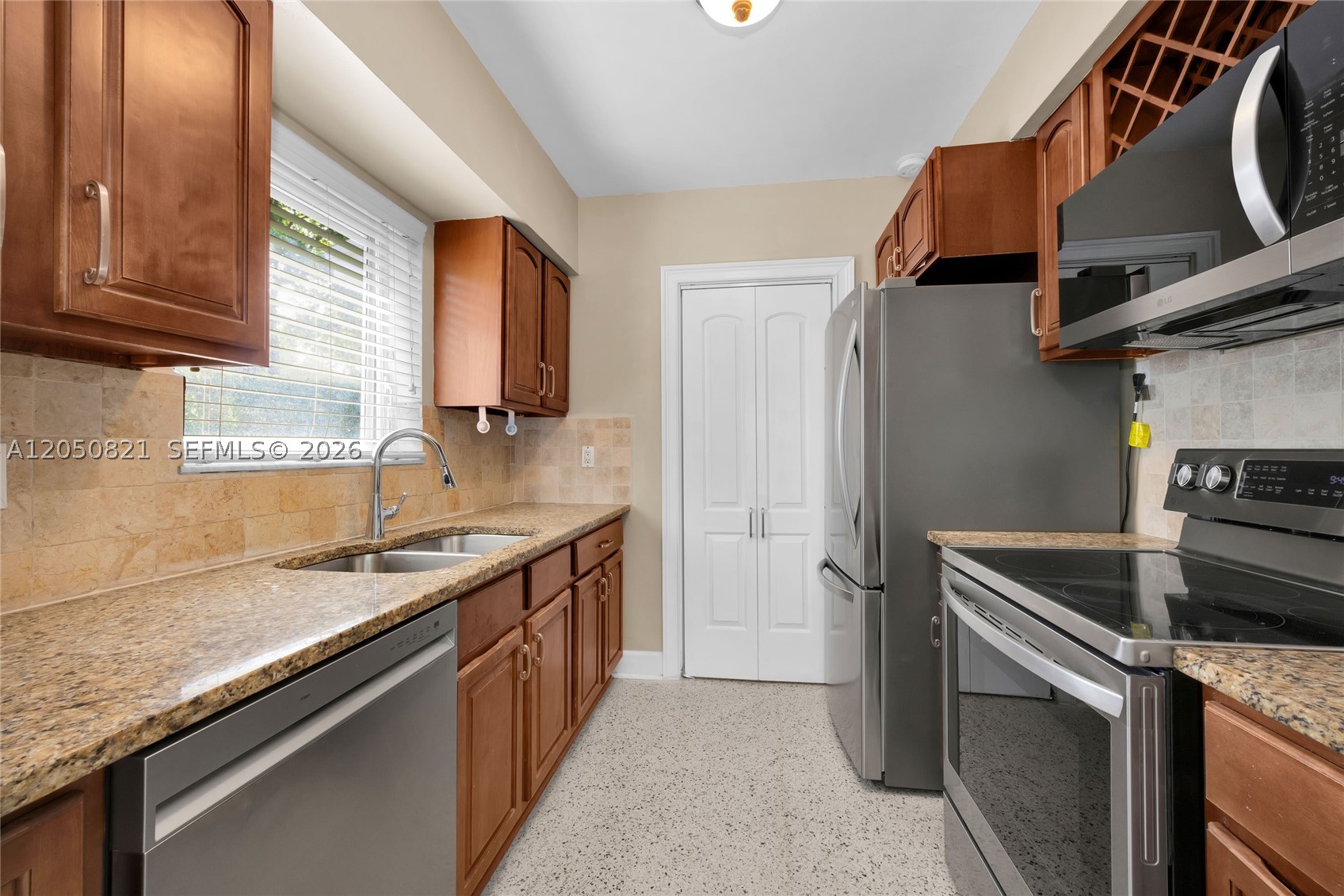 8141 SW 62nd Ct Miami, FL 33143