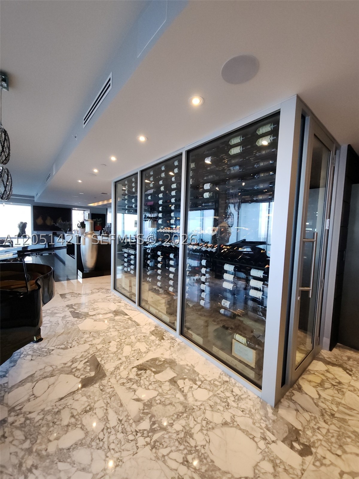1425 Brickell Ave #PH3AB Miami, FL 33131