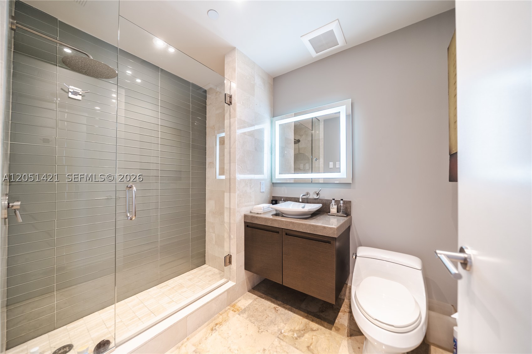 1425 Brickell Ave #PH3AB Miami, FL 33131