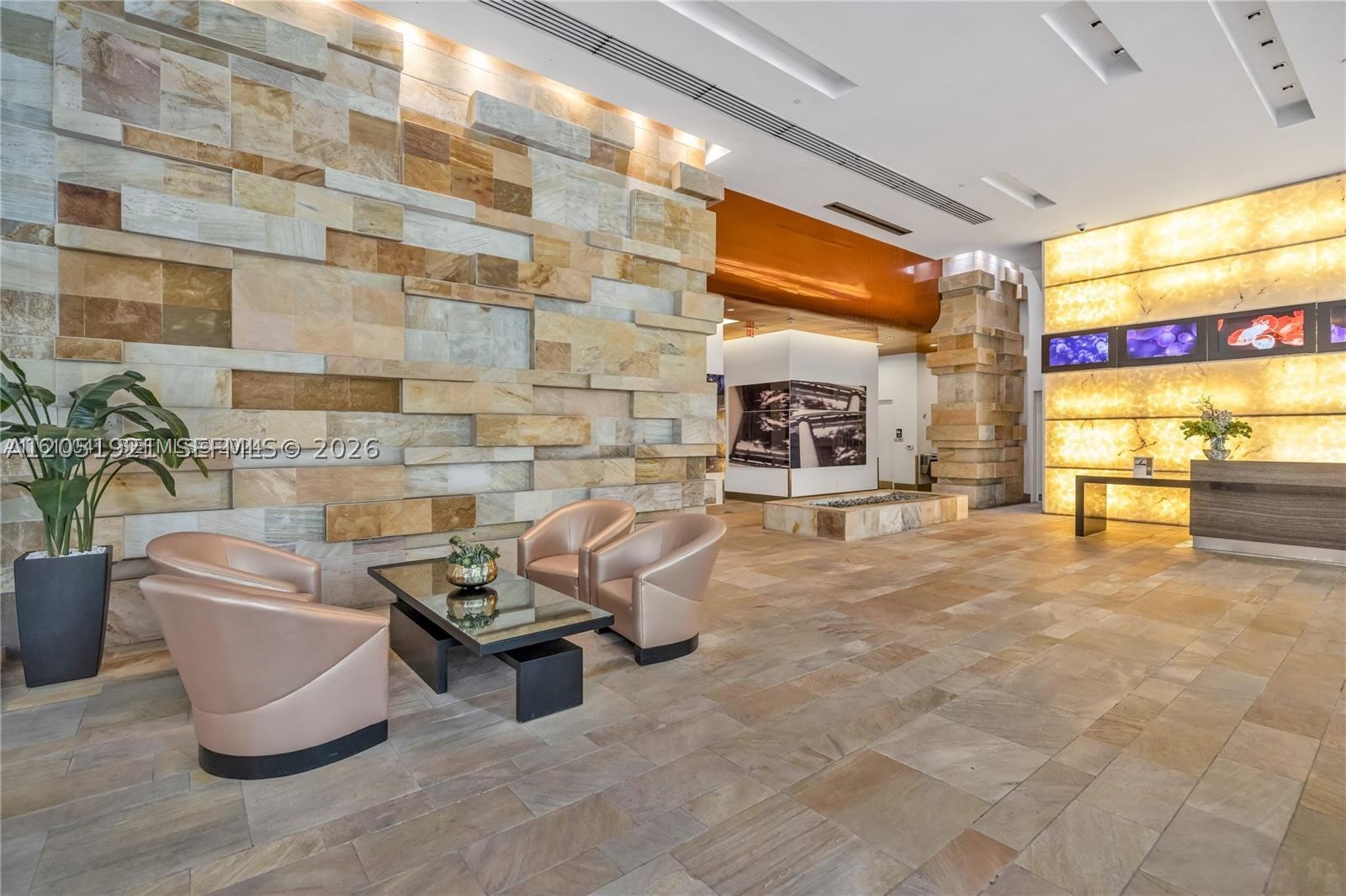 image 500 Brickell West1