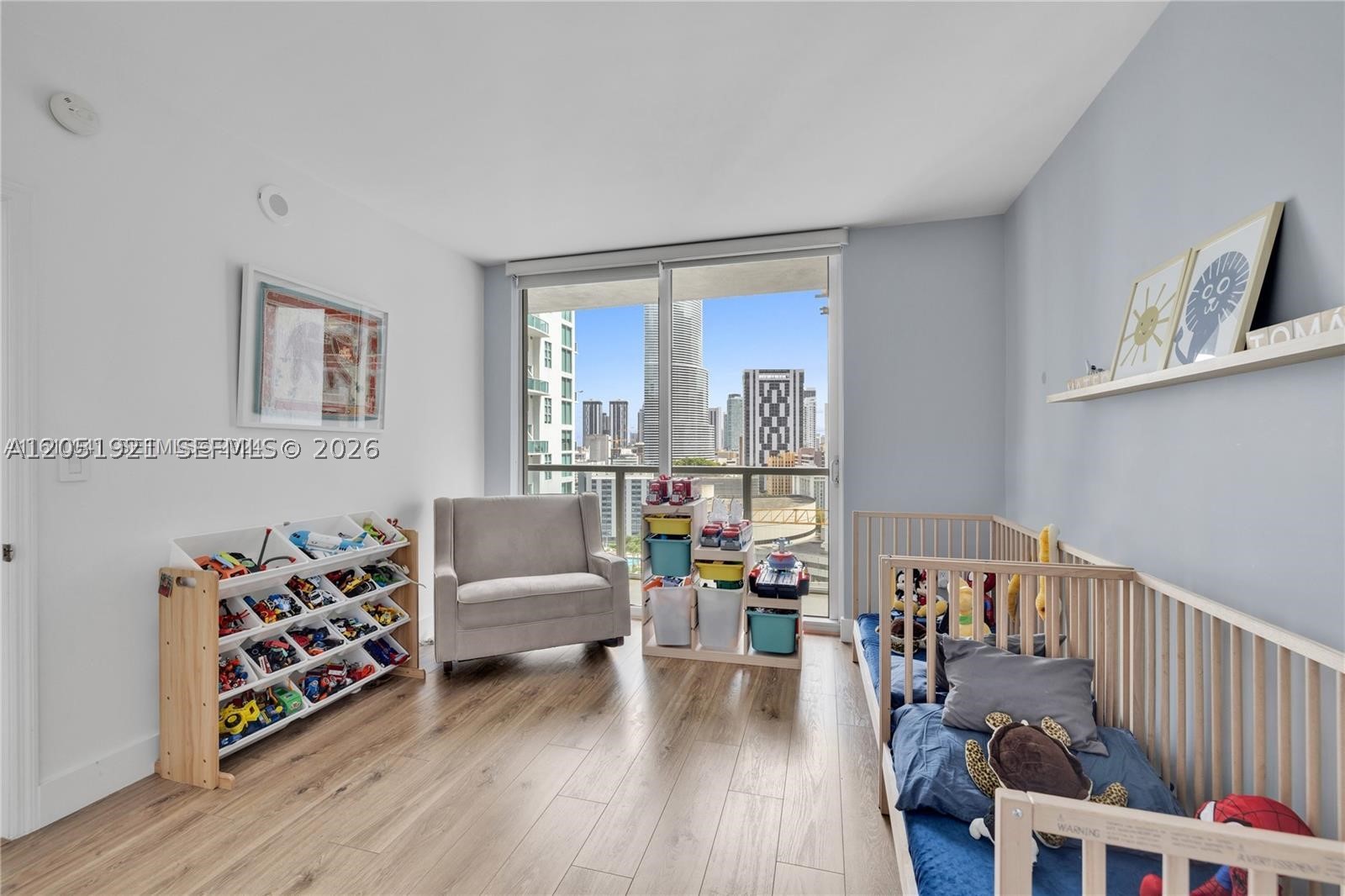 image 500 Brickell West6