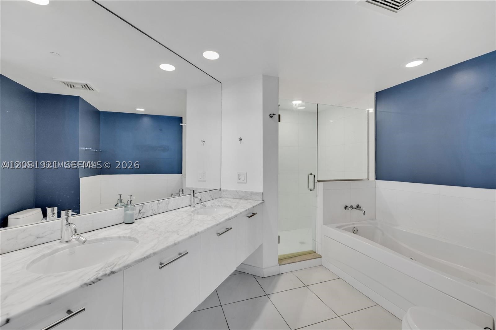 image 500 Brickell West8