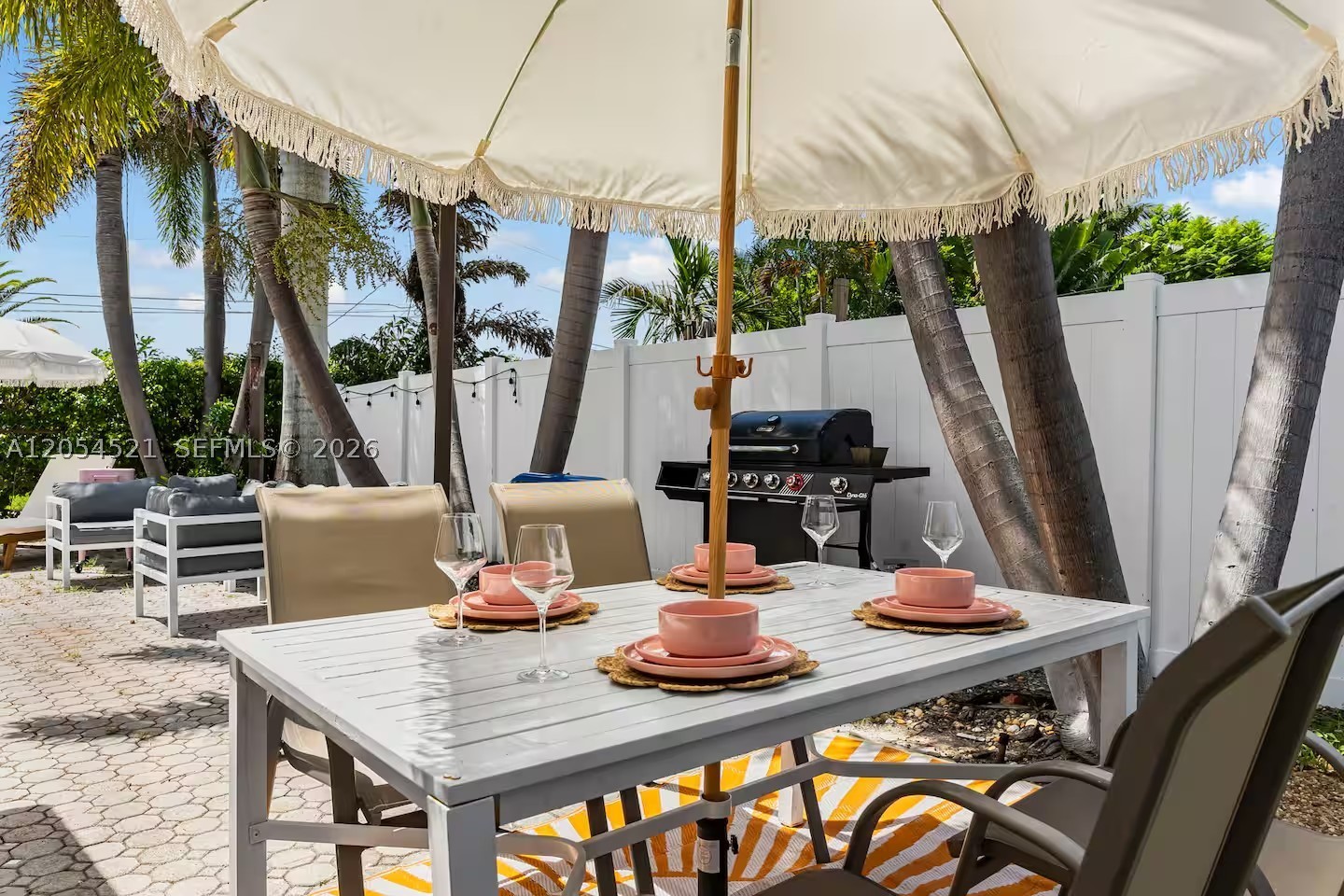 2784 NE 30th St Lighthouse Point, FL 33064