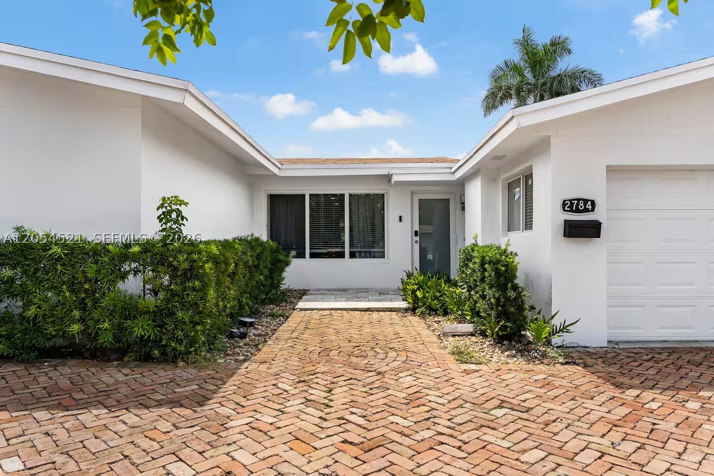 2784 NE 30th St Lighthouse Point, FL 33064