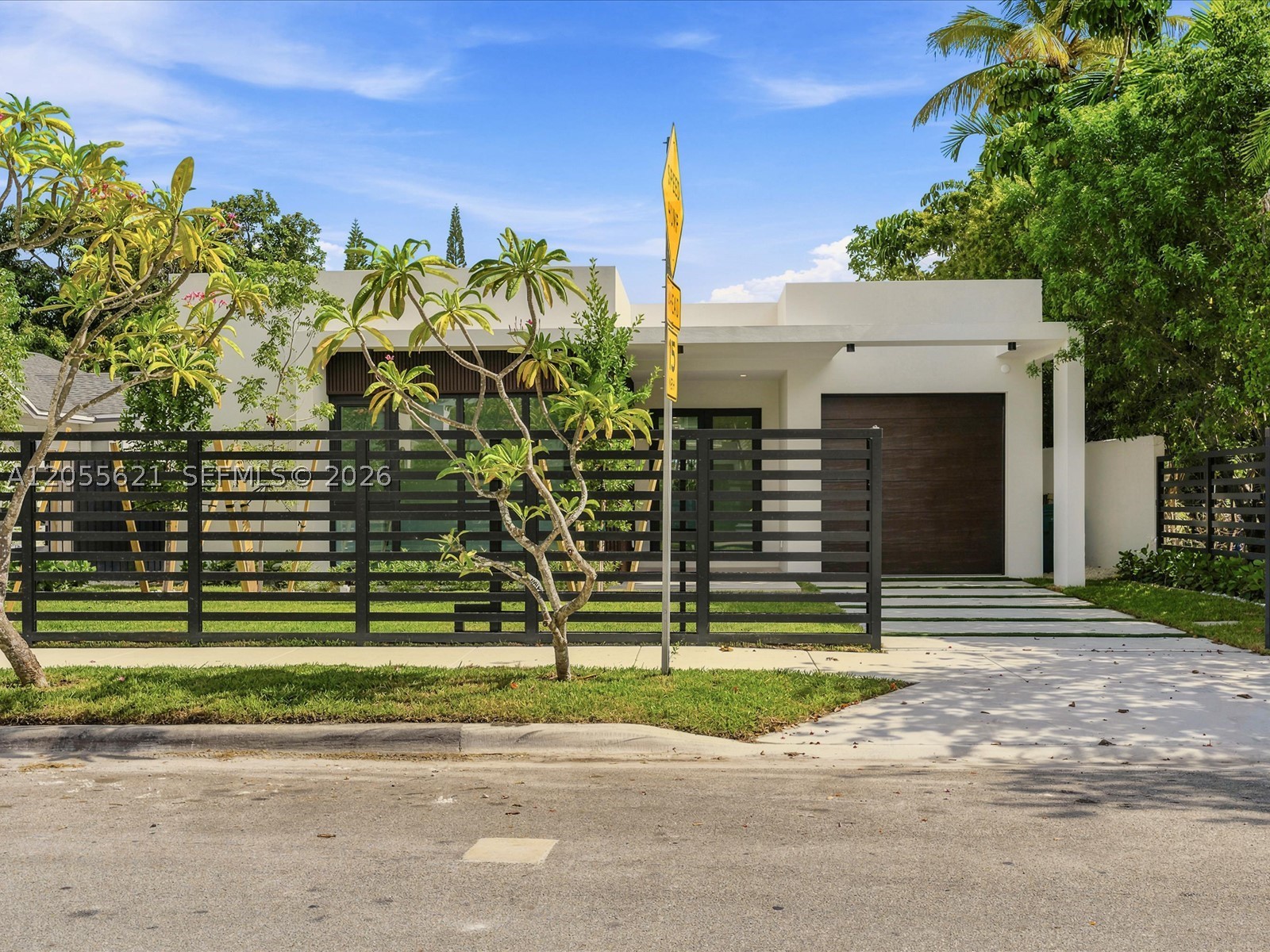 1621 SW 11th Ter Miami, FL 33135