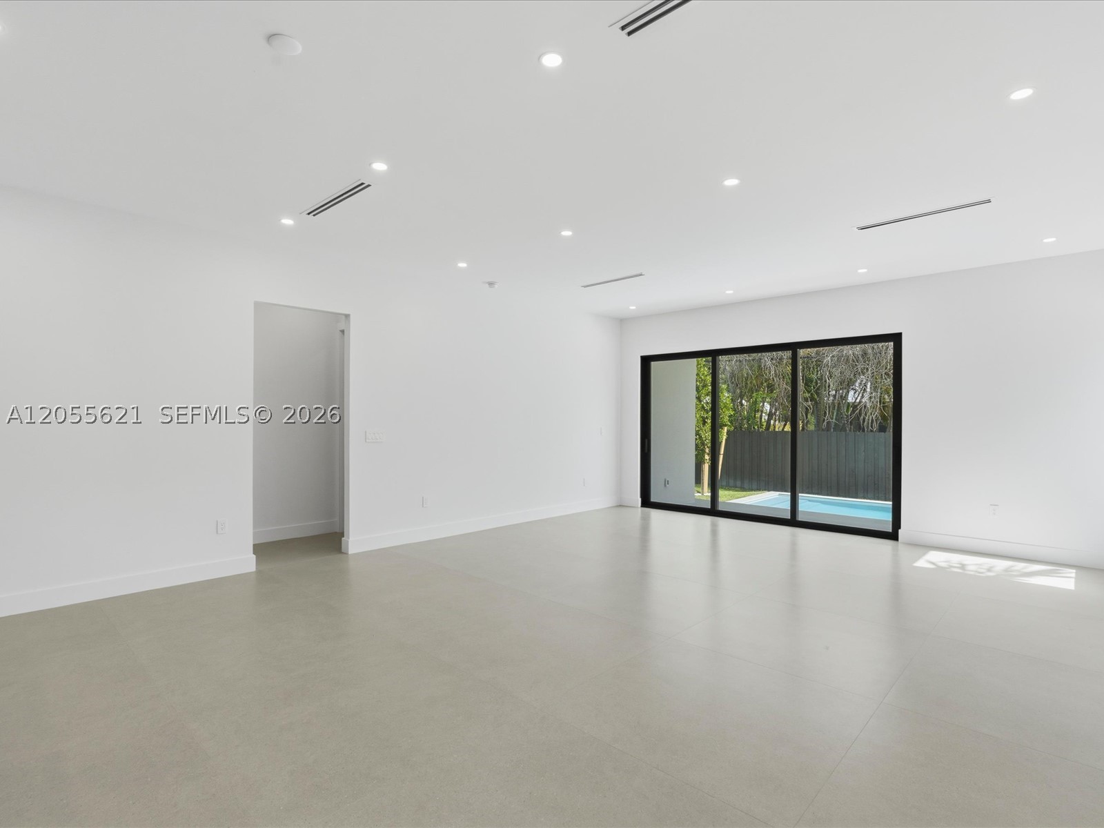 1621 SW 11th Ter Miami, FL 33135