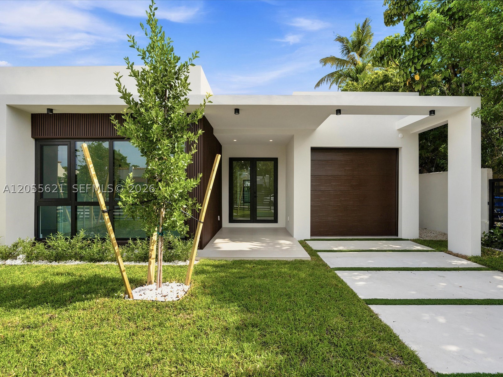 1621 SW 11th Ter Miami, FL 33135
