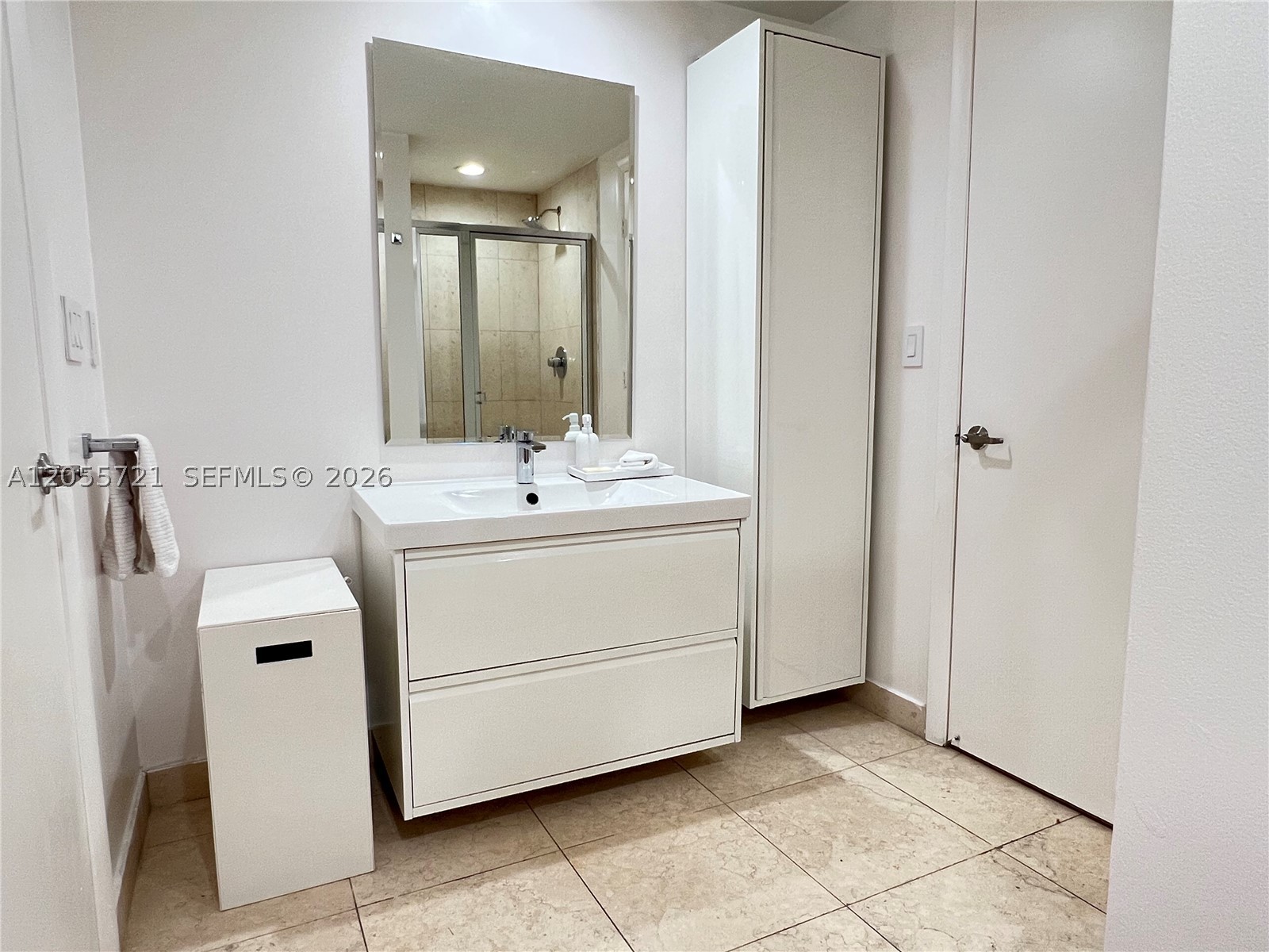 image Icon Brickell II12