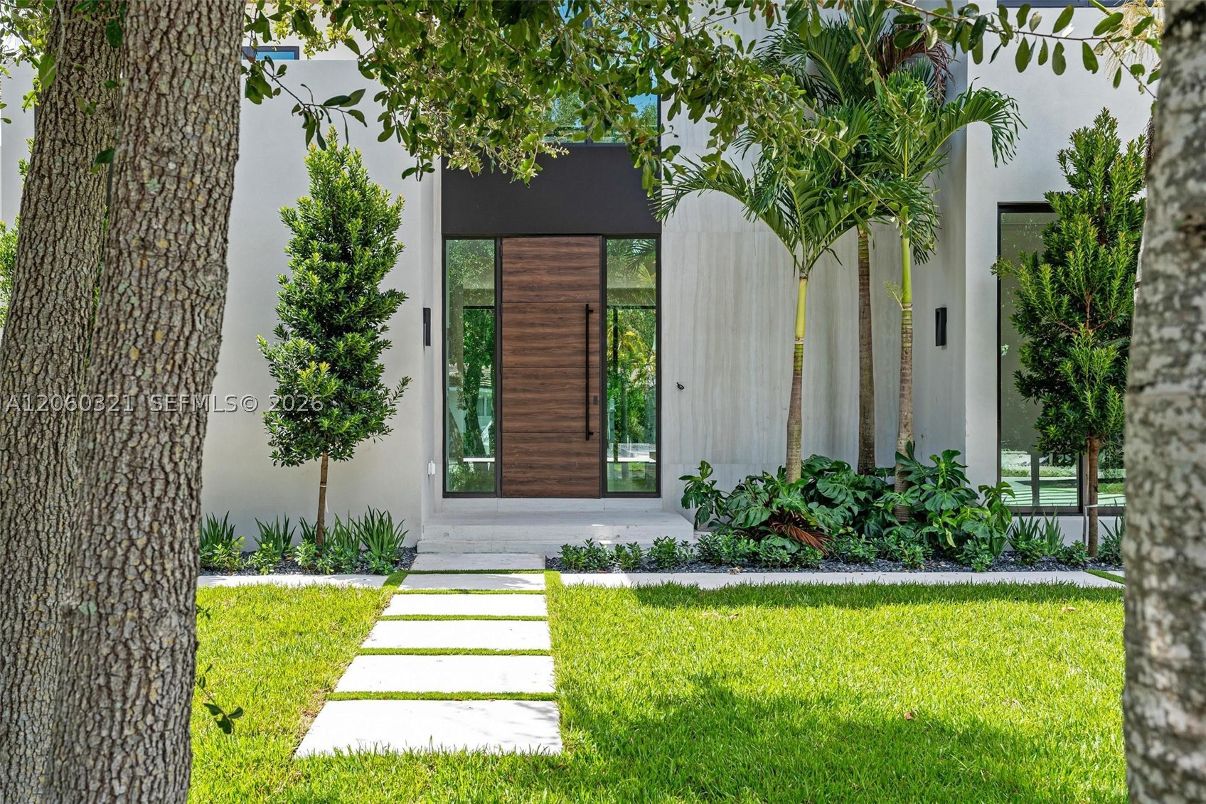 970 NE 92nd St Miami Shores, FL 33138