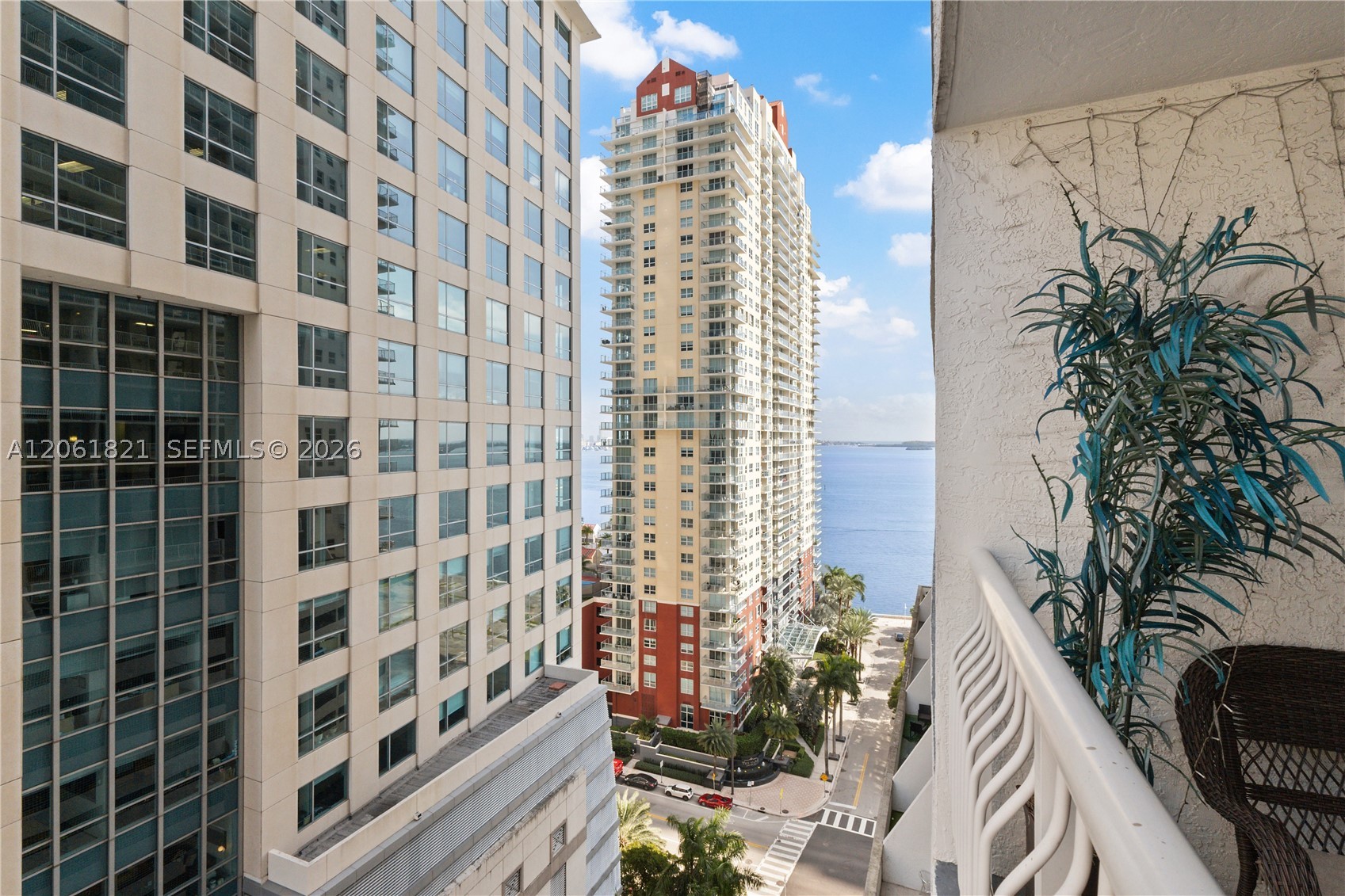 image The Club at Brickell Bay12