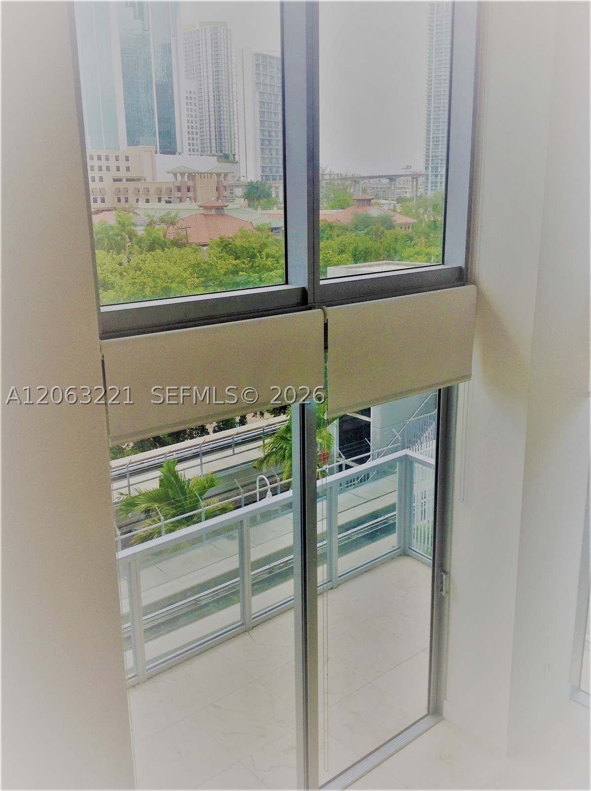 image 1060 Brickell - 105025