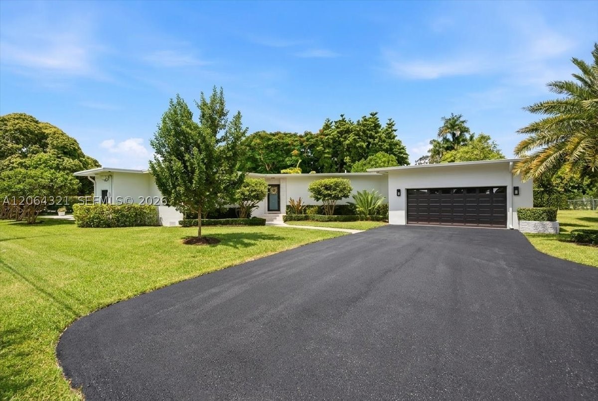 7240 Sunset Dr Miami, FL 33143