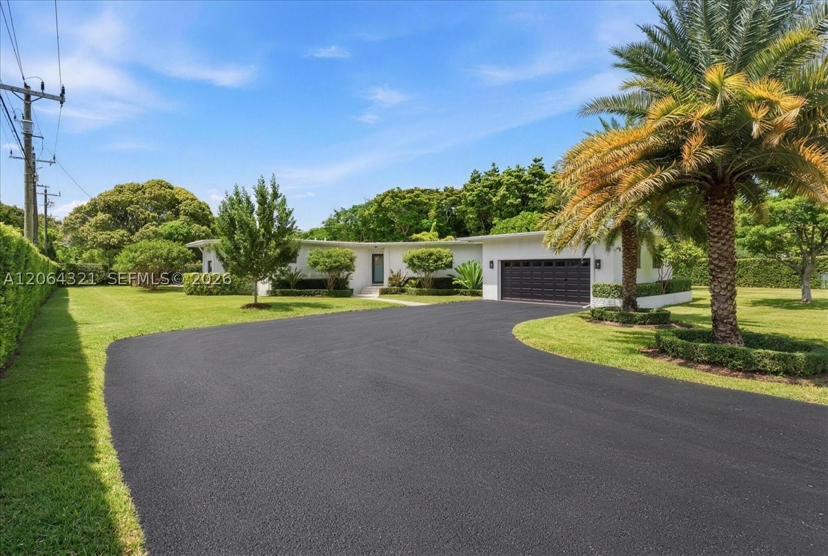 7240 Sunset Dr Miami, FL 33143