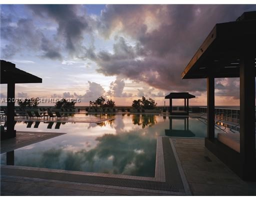 image Beach Club 336
