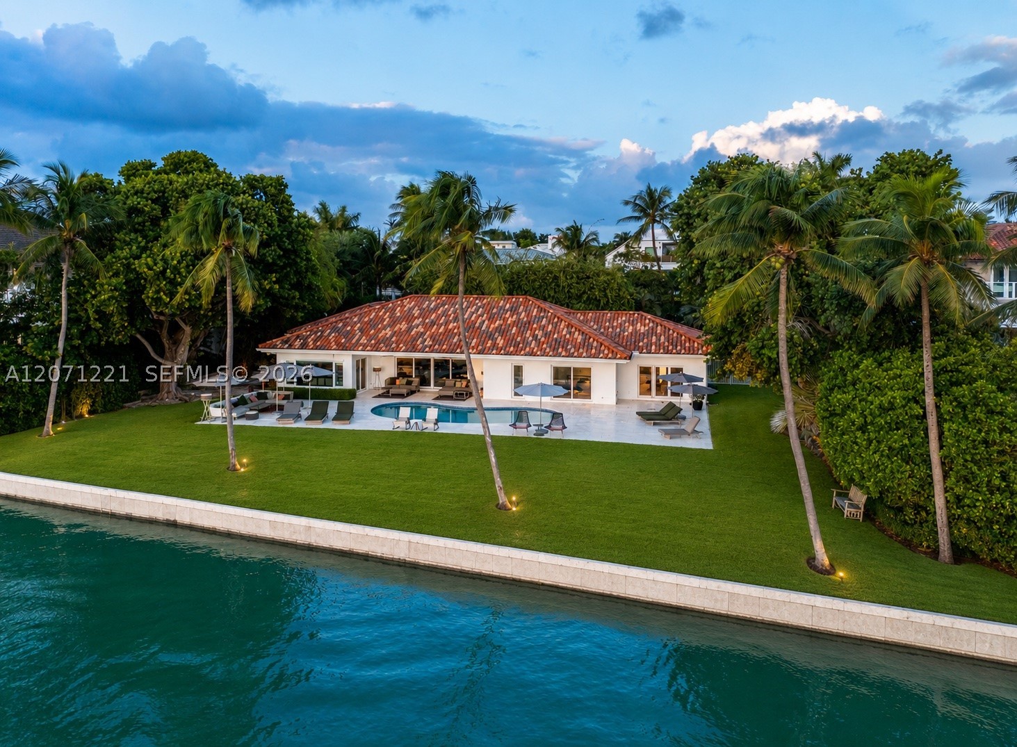 520 S Mashta Dr Key Biscayne, FL 33149