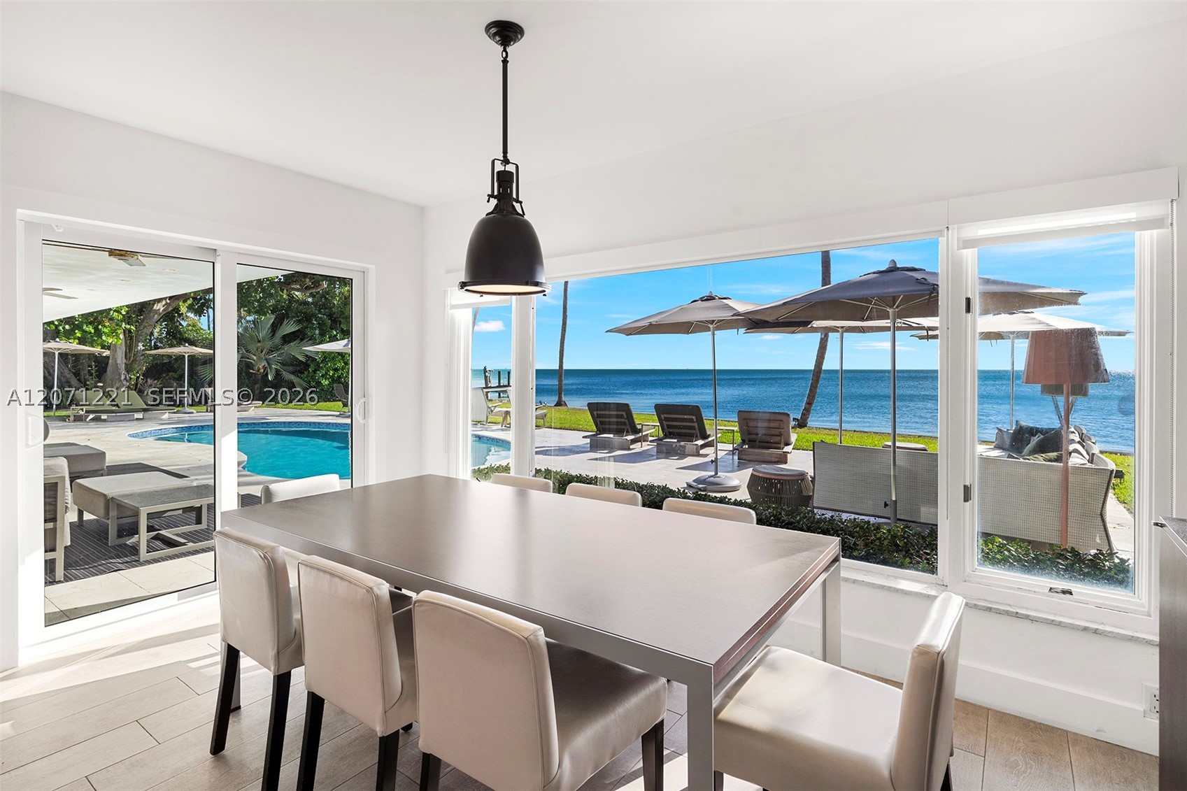 520 S Mashta Dr Key Biscayne, FL 33149