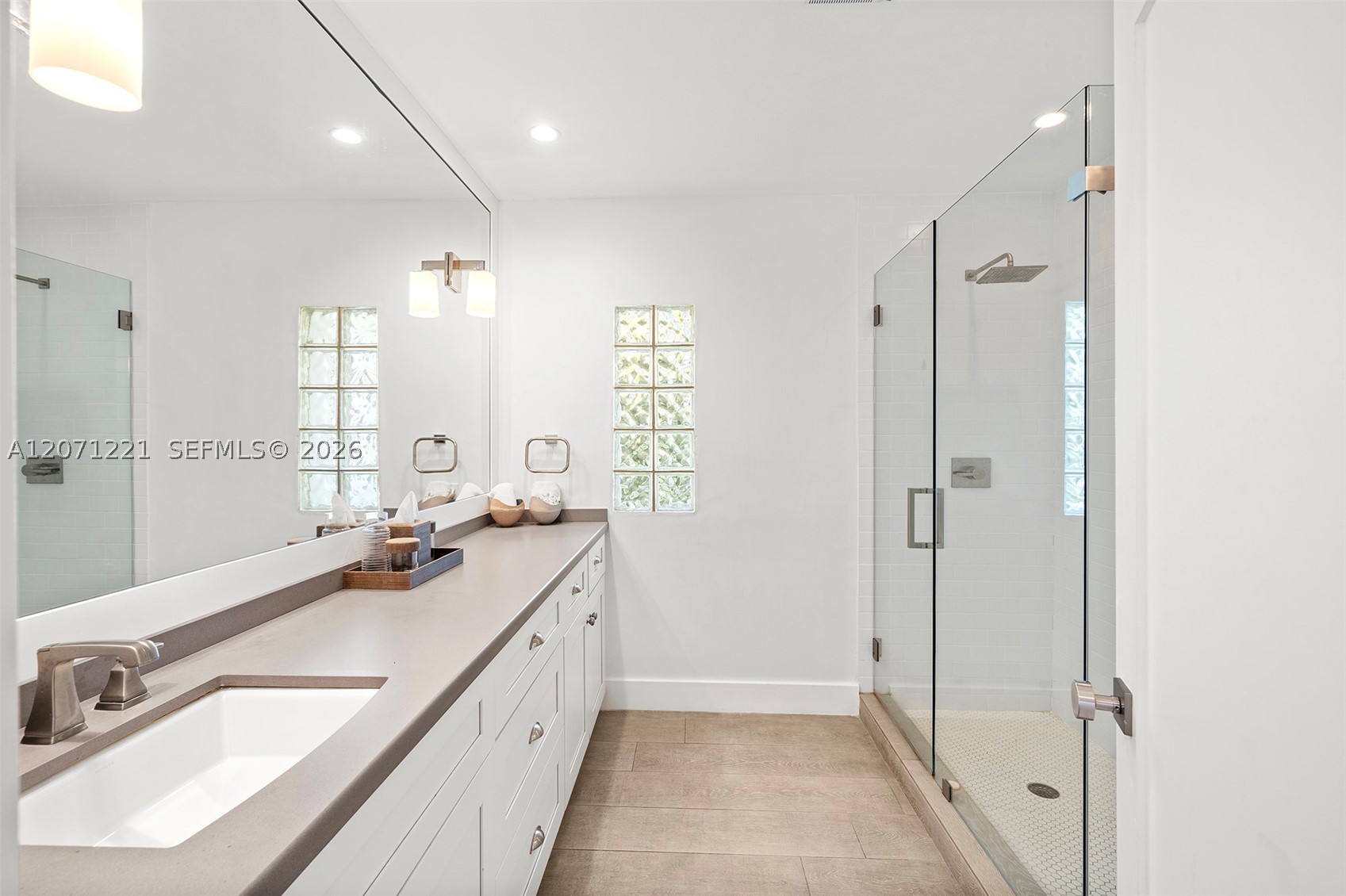 520 S Mashta Dr Key Biscayne, FL 33149