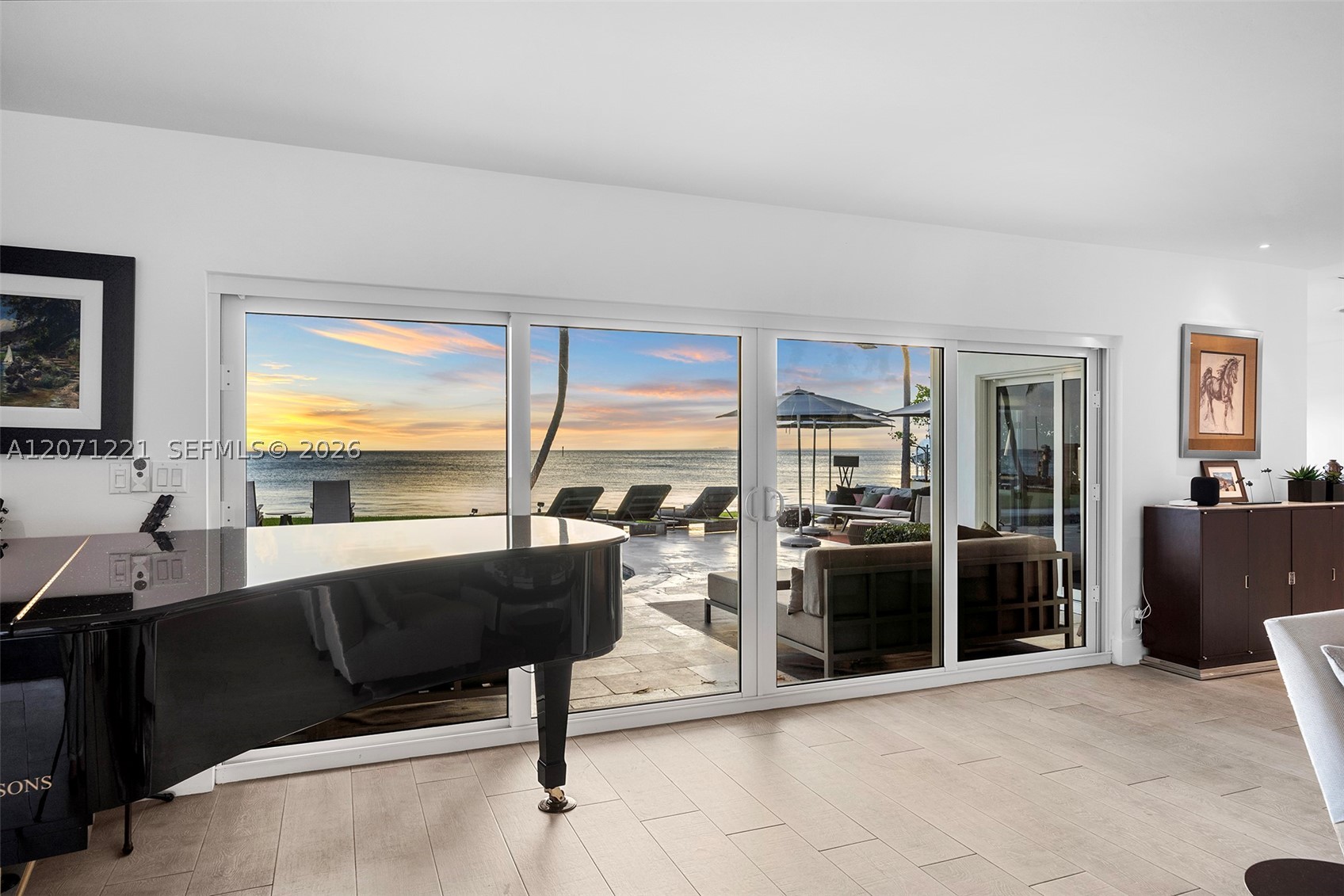 520 S Mashta Dr Key Biscayne, FL 33149