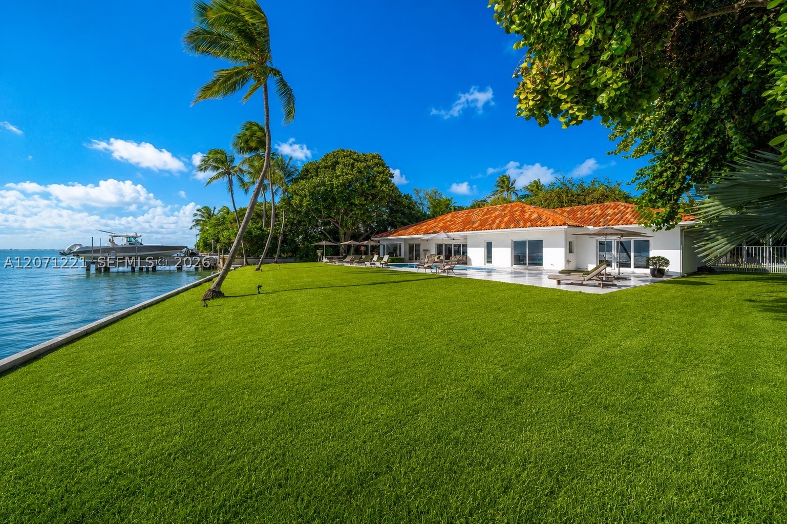 520 S Mashta Dr Key Biscayne, FL 33149