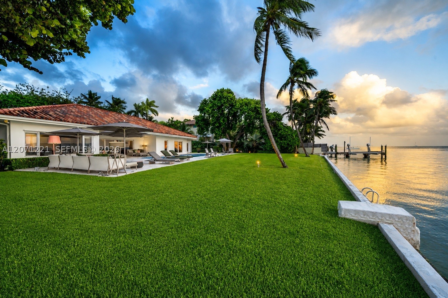 520 S Mashta Dr Key Biscayne, FL 33149