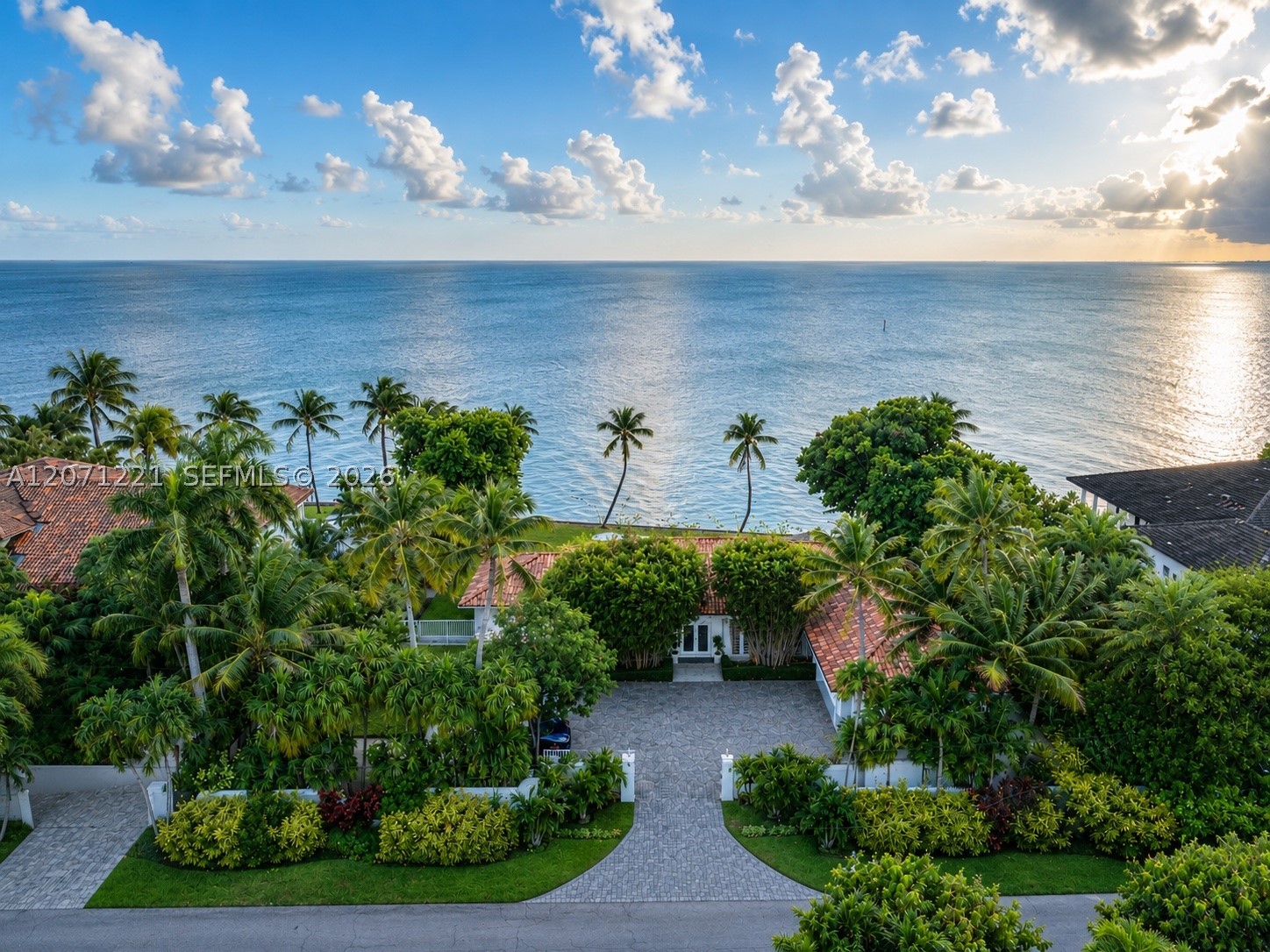 520 S Mashta Dr Key Biscayne, FL 33149