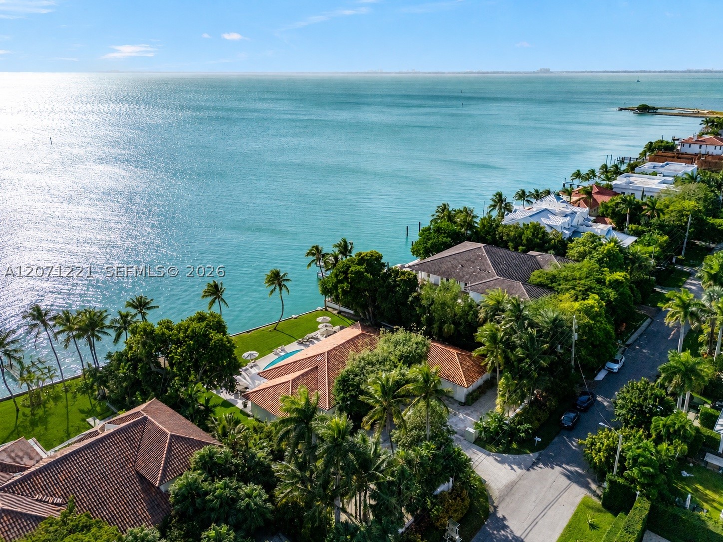 520 S Mashta Dr Key Biscayne, FL 33149