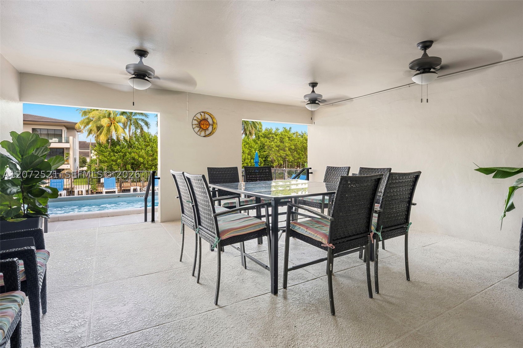 6815 Edgewater Dr #202 Coral Gables, FL 33133