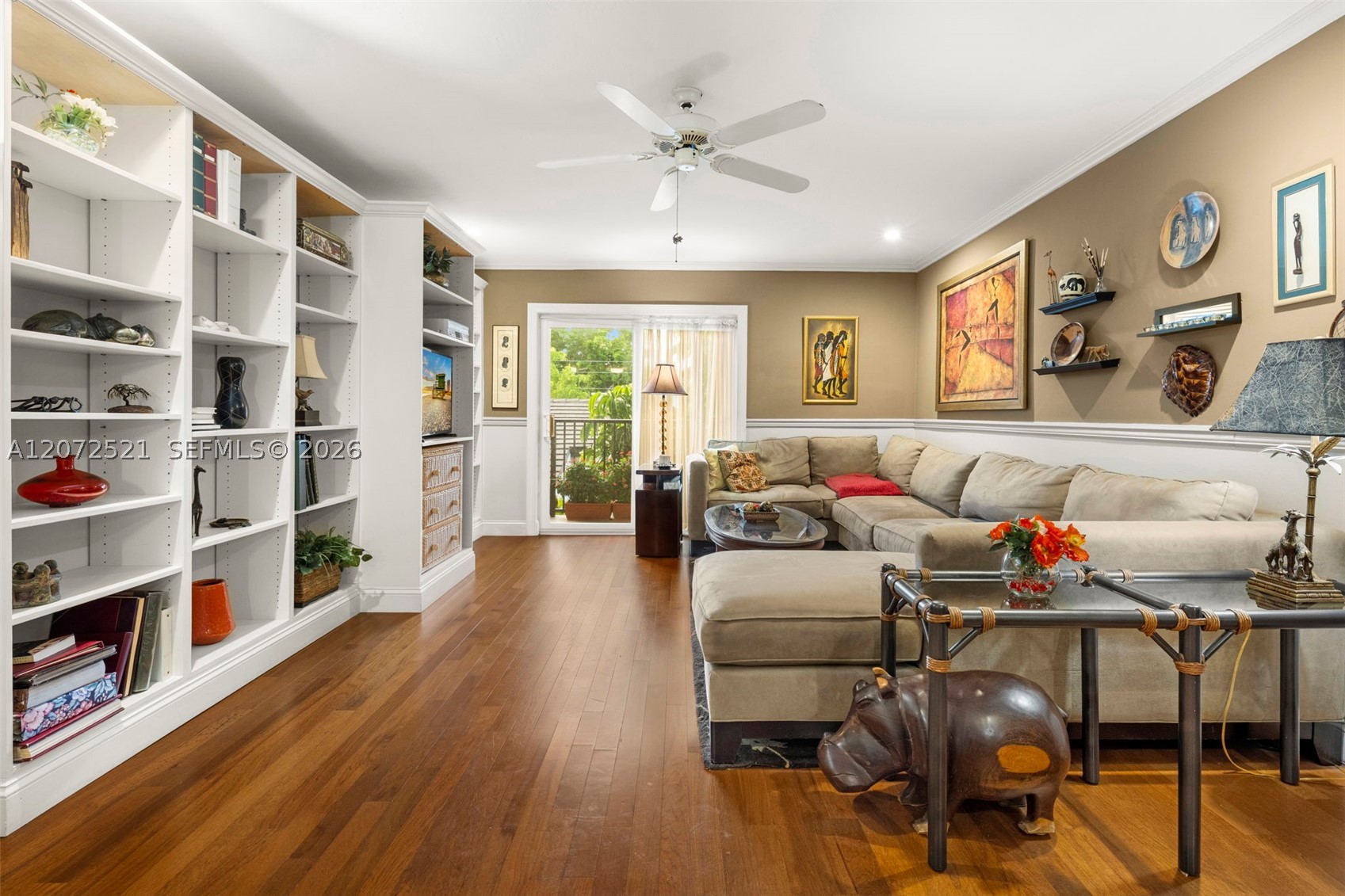 6815 Edgewater Dr #202 Coral Gables, FL 33133