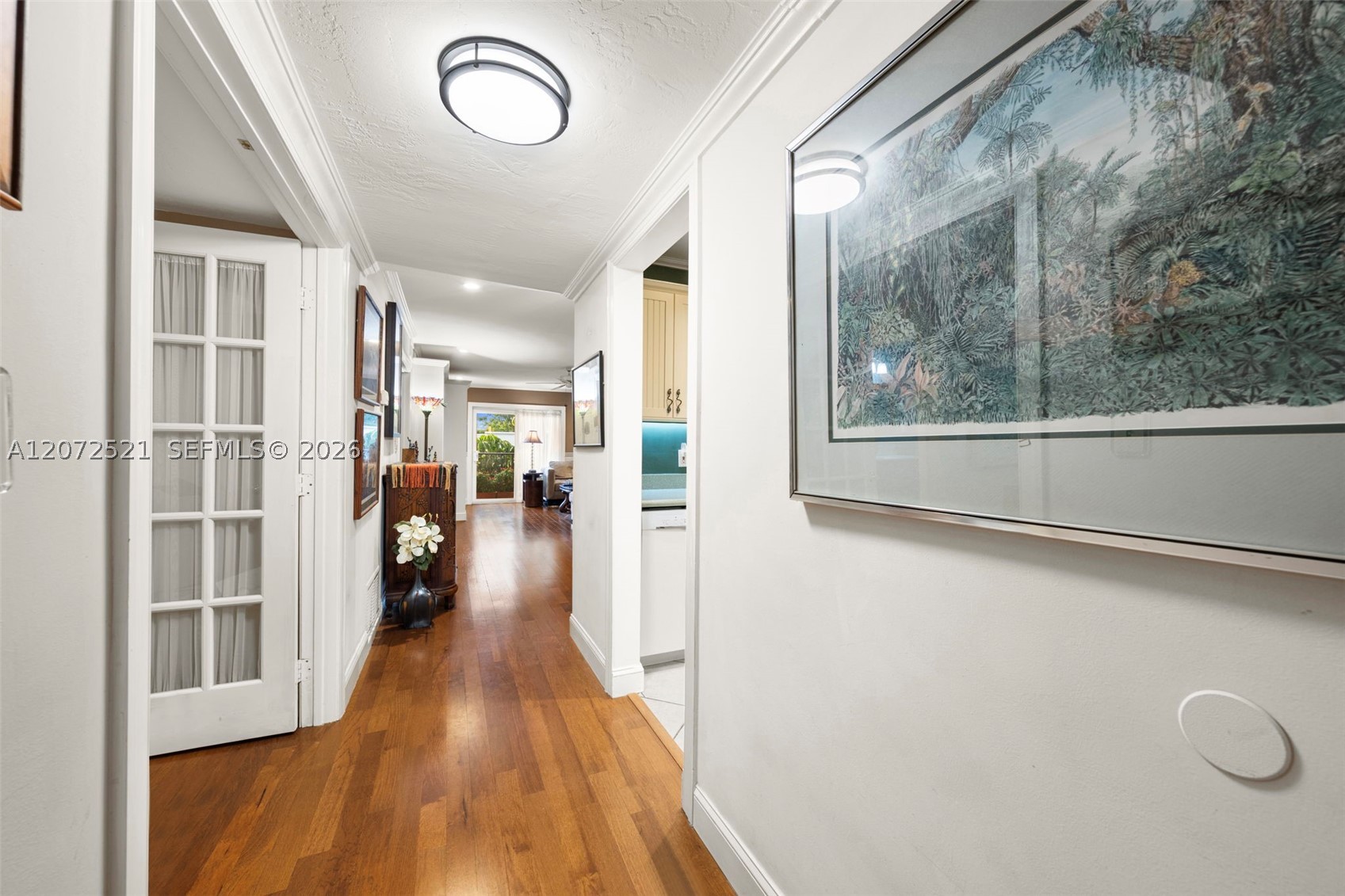 6815 Edgewater Dr #202 Coral Gables, FL 33133