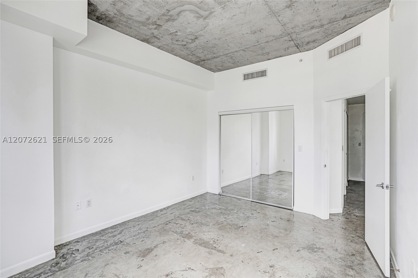 image The Loft 221