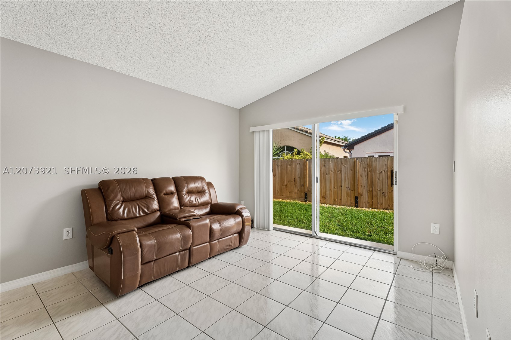 15840 SW 85th St Miami, FL 33193