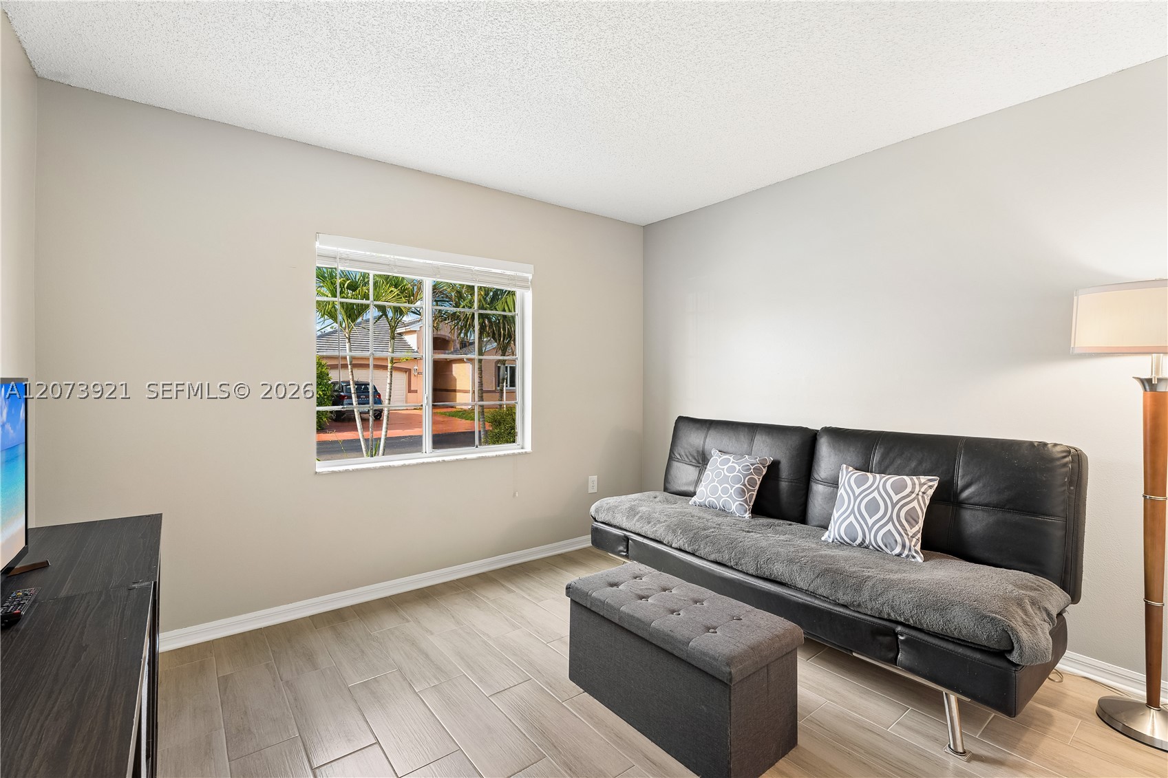 15840 SW 85th St Miami, FL 33193