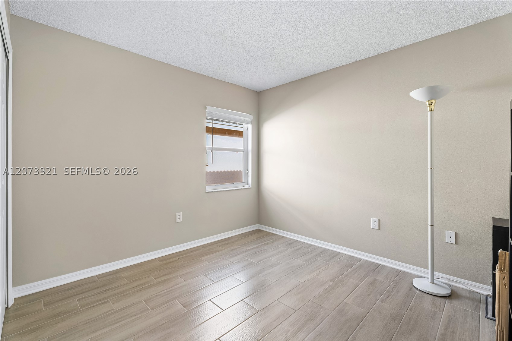 15840 SW 85th St Miami, FL 33193