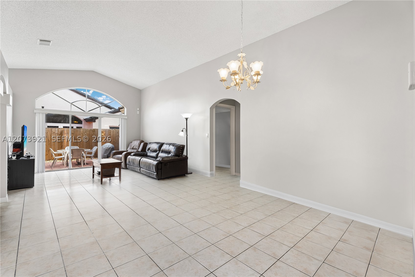 15840 SW 85th St Miami, FL 33193