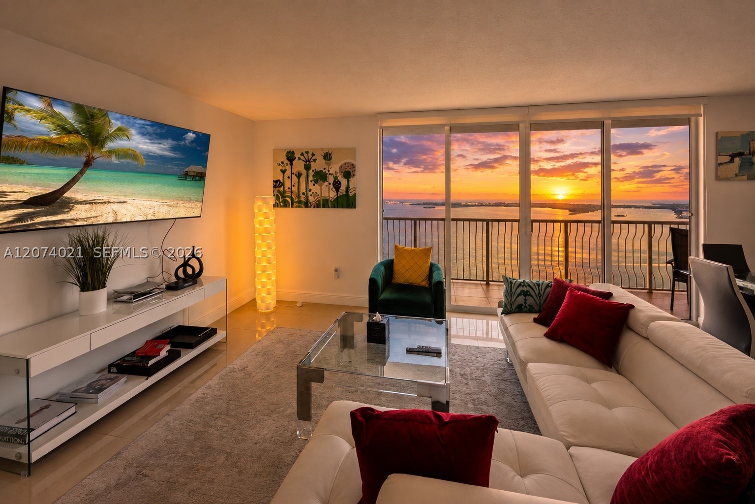 1200 Brickell Bay Dr #3701