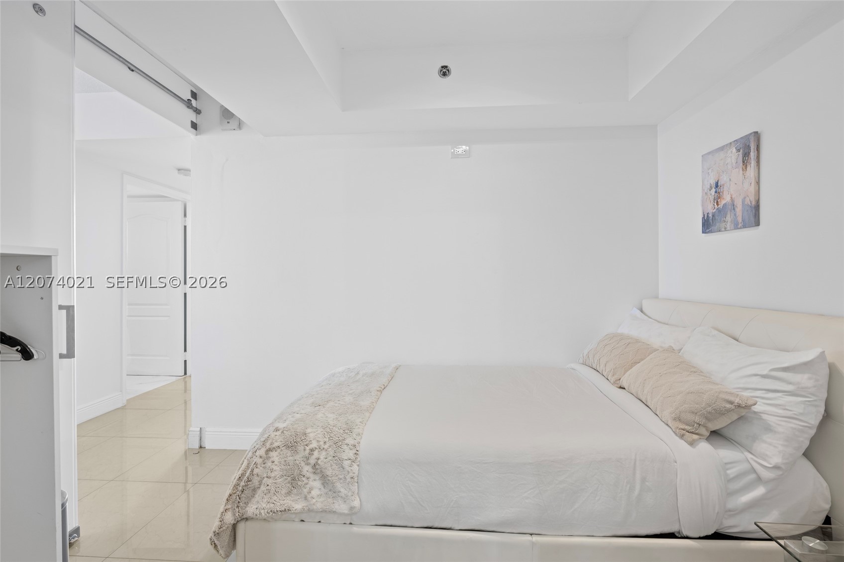 1200 Brickell Bay Dr #3701 Miami, FL 33131