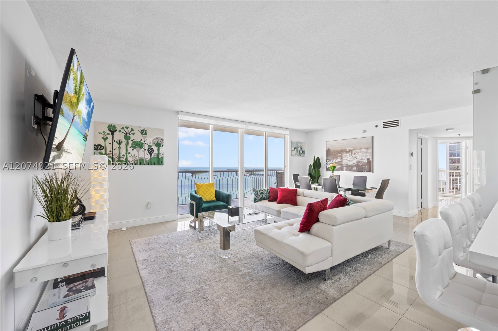 1200 Brickell Bay Dr #3701 Miami, FL 33131