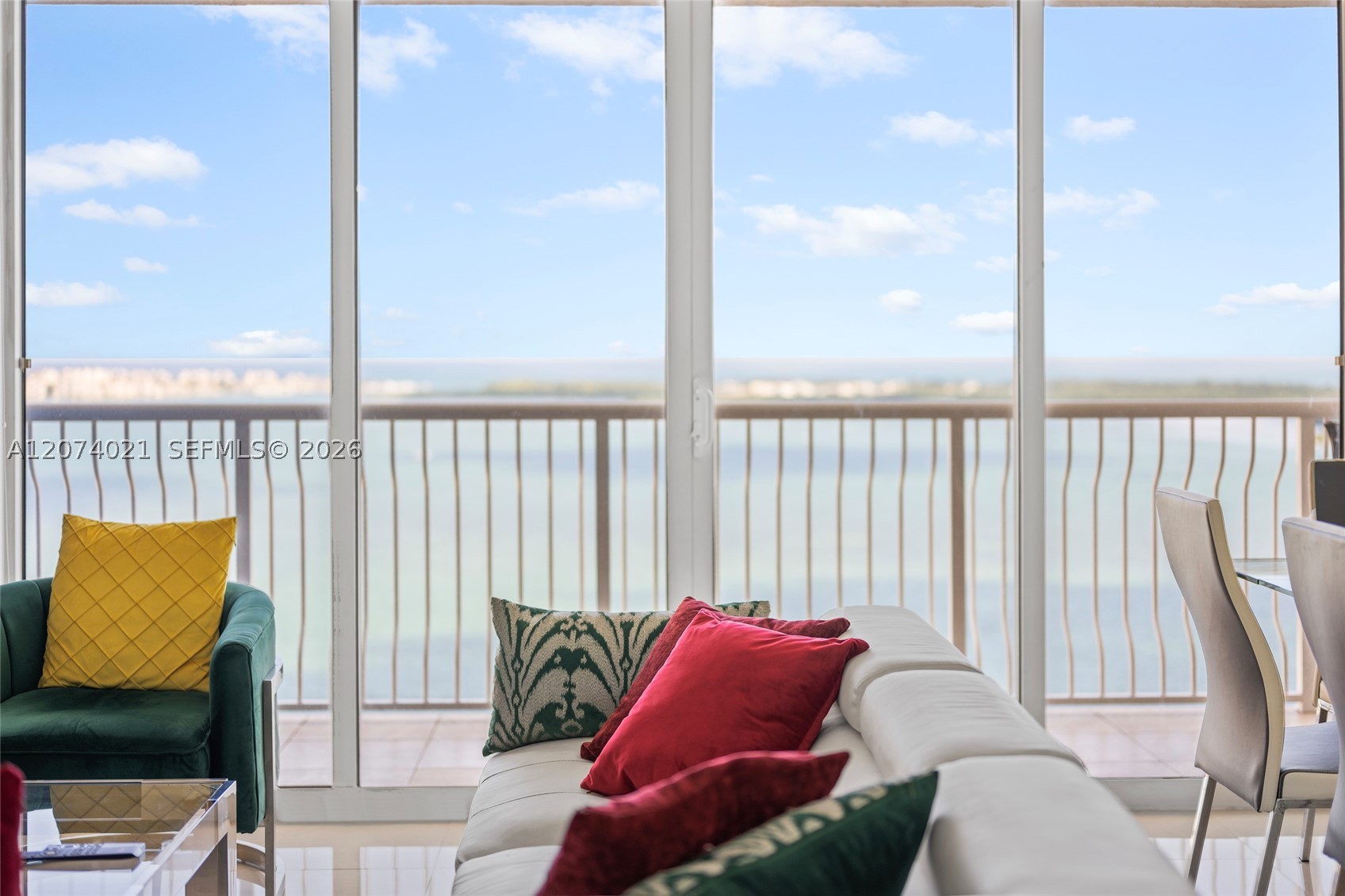 1200 Brickell Bay Dr #3701 Miami, FL 33131