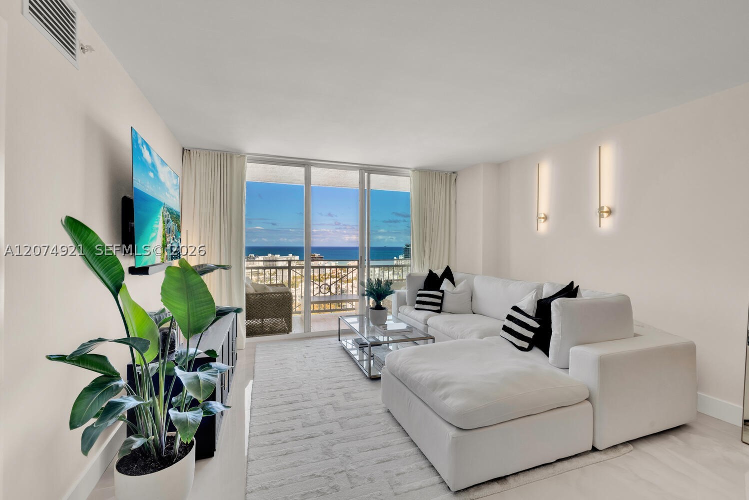 90 Alton Rd #2207 Miami Beach, FL 33139