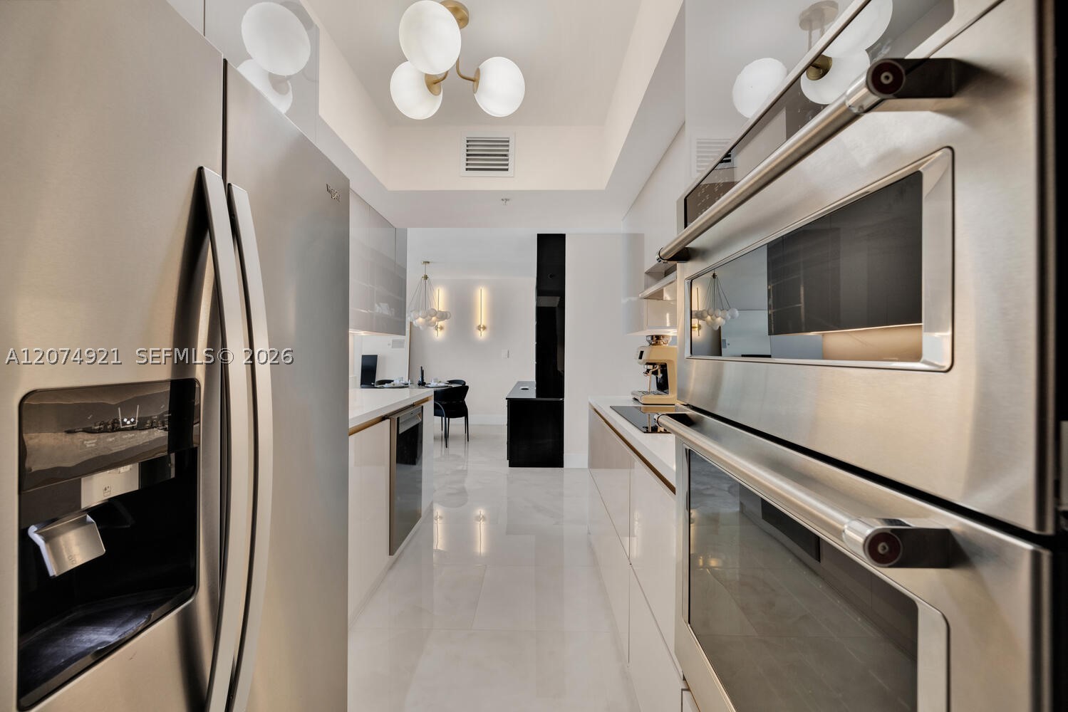 90 Alton Rd #2207 Miami Beach, FL 33139